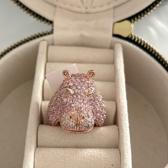 NWT nOir Jewelry Pink Holly the Hippopotamus CZ and Rosegold Ring, Size 7 - Picture 5 of 6